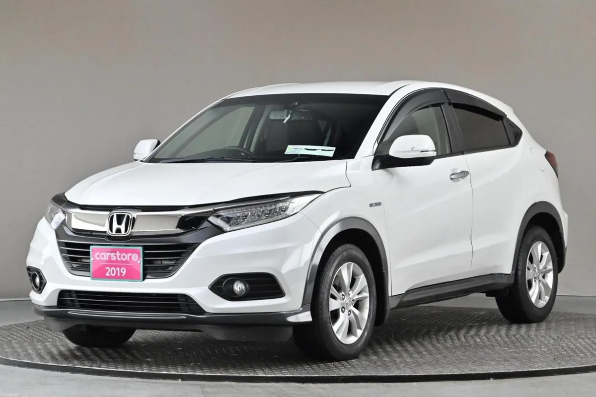 Honda Vezel 1.5 HYBRID AUTO **9"ANDROID AUTO**REVE - Image 3