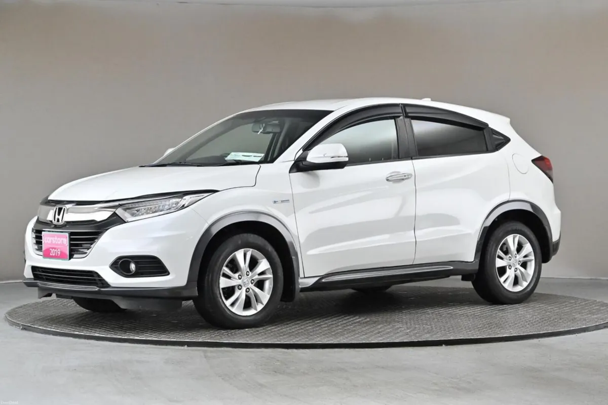 Honda Vezel 1.5 HYBRID AUTO **9"ANDROID AUTO**REVE - Image 4