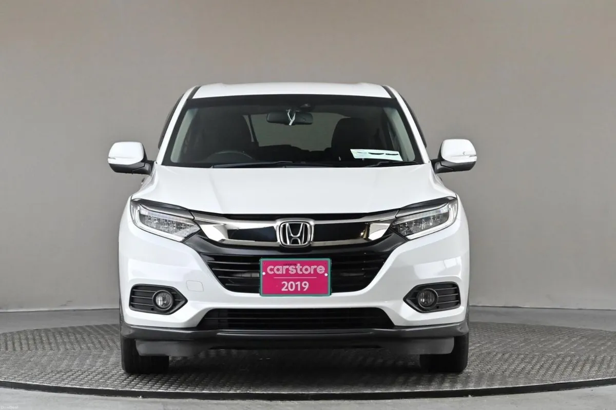 Honda Vezel 1.5 HYBRID AUTO **9"ANDROID AUTO**REVE - Image 2