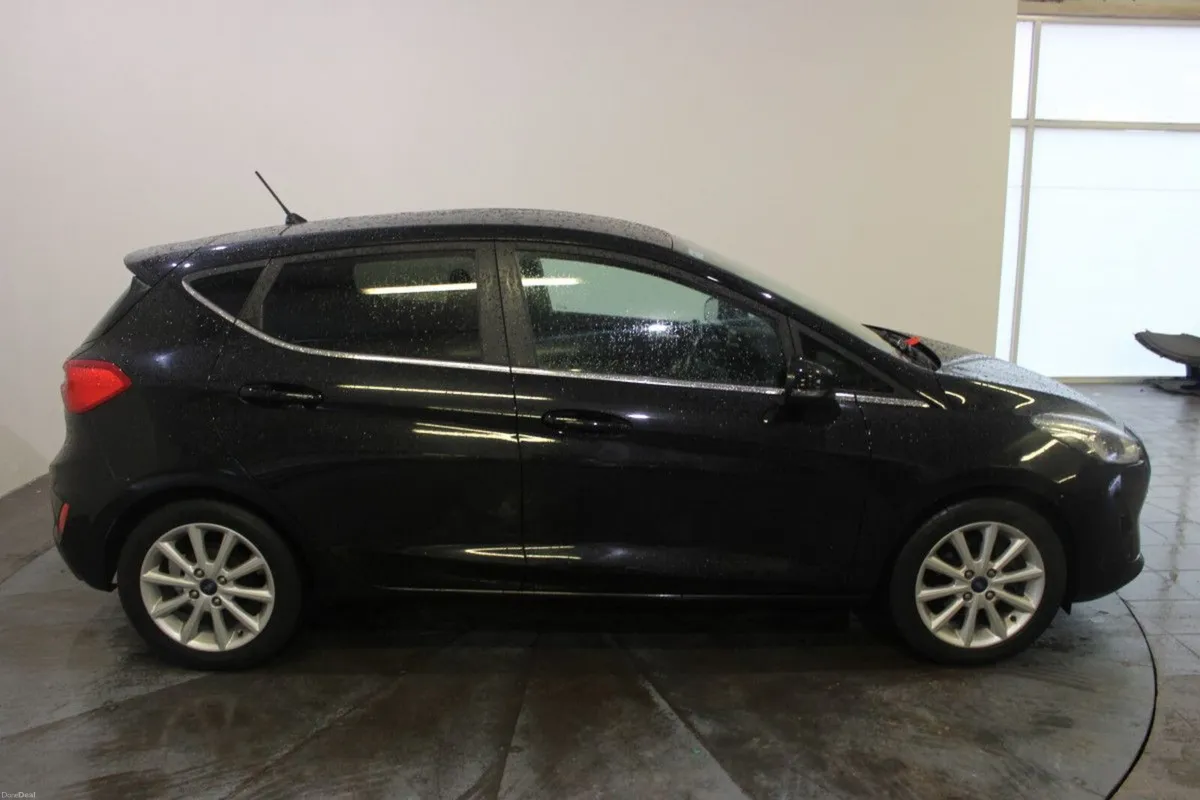 Ford Fiesta 1.0T EcoBoost 100 PS Titanium - TENDER - Image 4