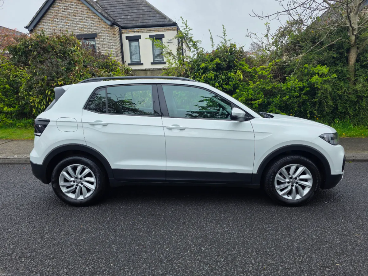 Volkswagen T-Cross Life 1.0 TSI M5F 95HP 5DR - Image 2