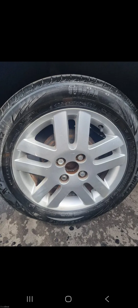 Toyota Yaris 2008 - Image 2