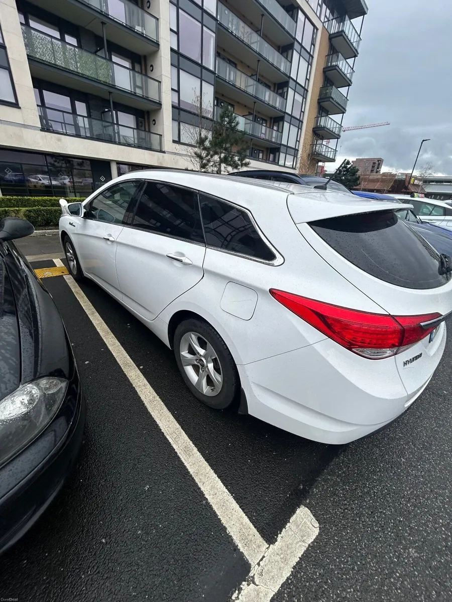Hyundai i40 2014 LOW MILEAGE NCT 09/26 TAX 05/26 - Image 4