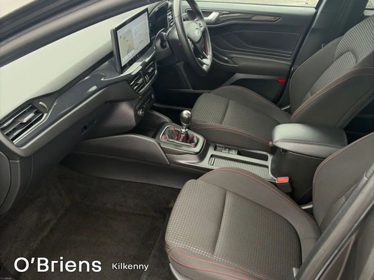 Ford Focus ST LINE 1.0T 125 BHP 5DR *1 OWNER - PRI - Image 4