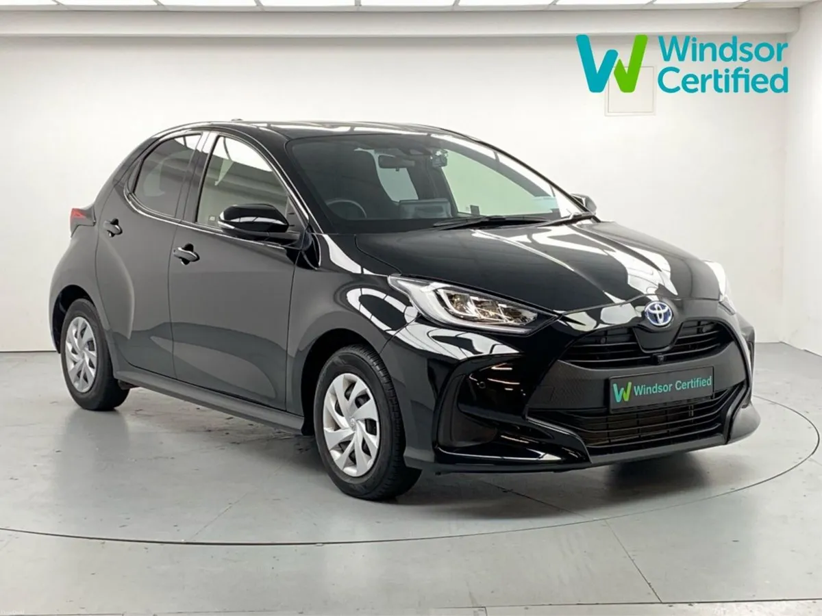 Toyota Yaris G Hyrbid - Image 1