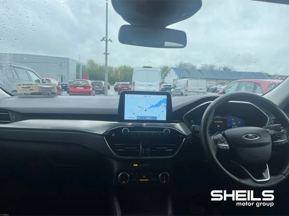 Ford Kuga 2.5 Duratec 225PS PHEV Titanium Auto - Image 3