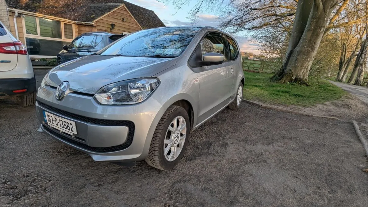 Volkswagen up! 1.0 75HP Man 3DR Michelin Tyres - Image 2