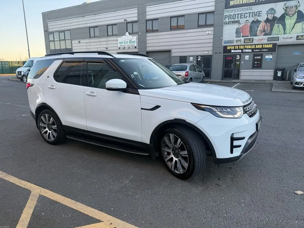 2019 Land Rover Discovery - Image 4