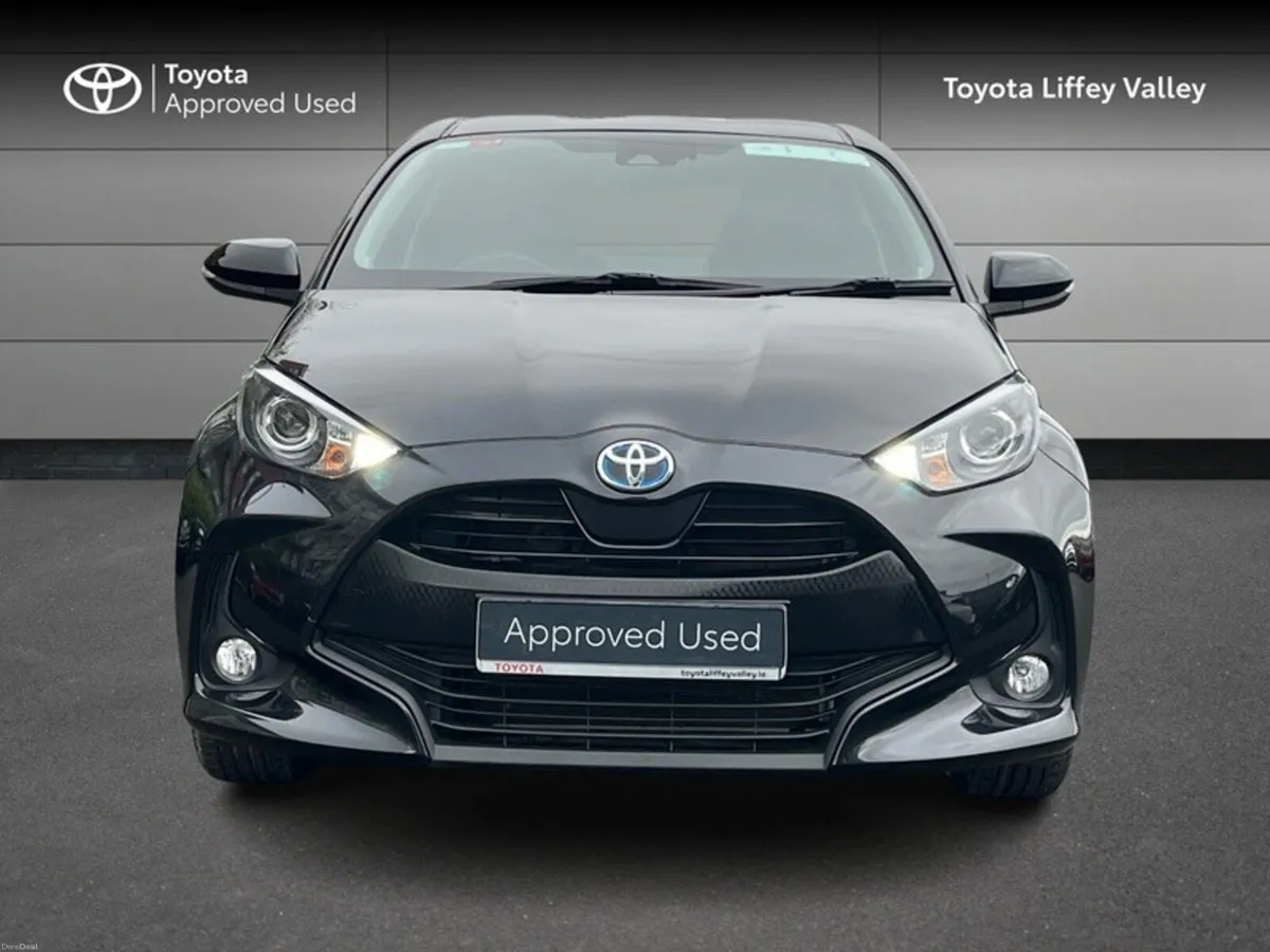 Toyota Yaris YARIS HYBRID LUNA SPORT - Image 5