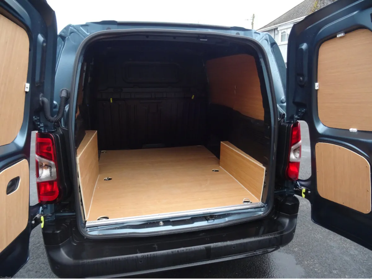 Fiat Doblo SWB 1.5  ***SALE PRICE *** - Image 6