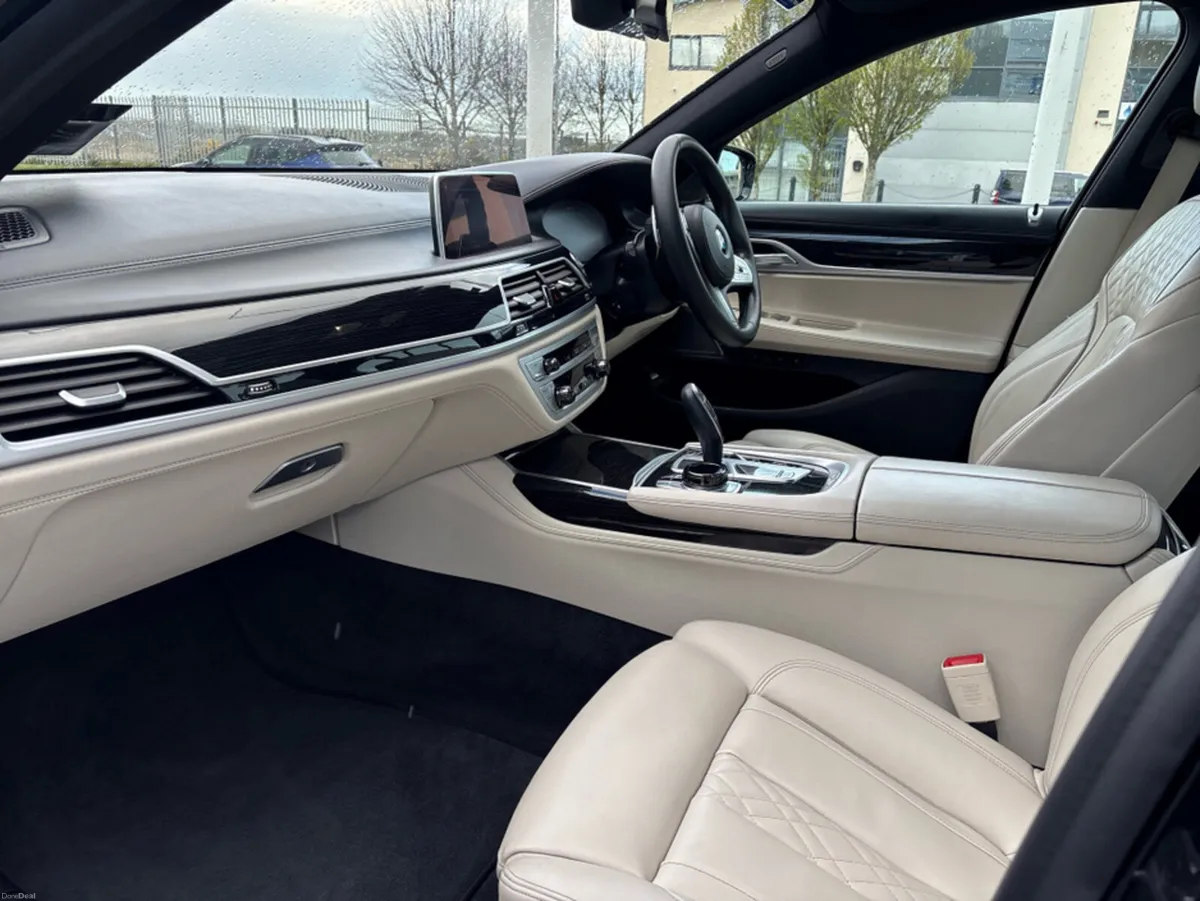 BMW 7-Series 745E M SPORT 4DR AUTO - Image 3