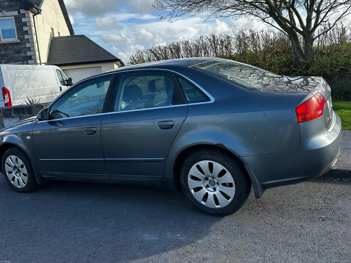 Audi A 4 2005 - Image 2