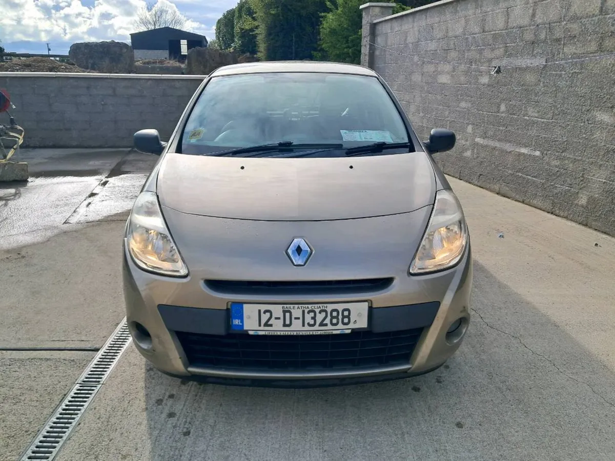 Renault Clio - Image 2