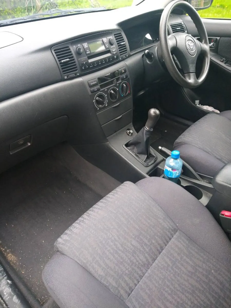 Toyota Corolla luna - Image 3