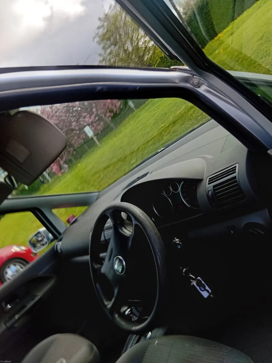 SEAT Alhambra 2008 - Image 2