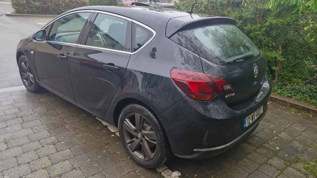 Vauxhall Astra 2012 - Image 2