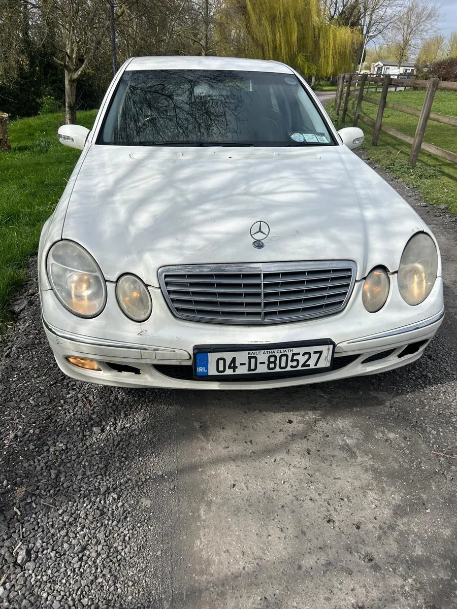 Mercedes E240 - Image 3