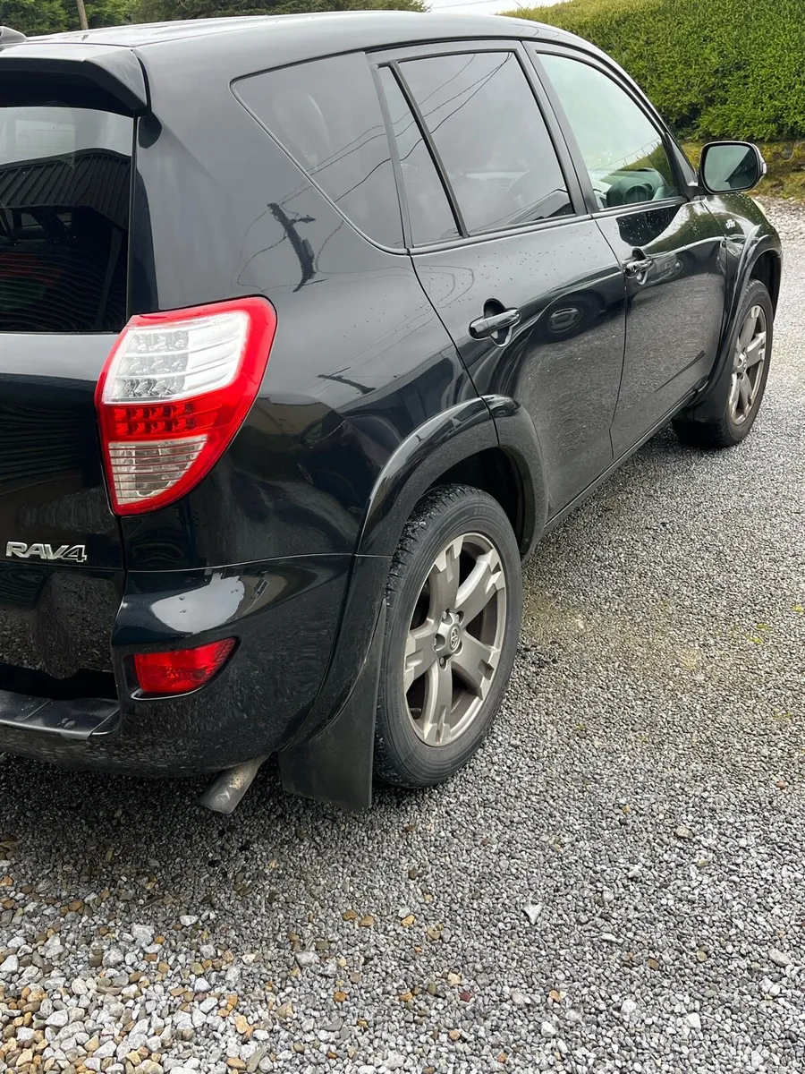 Toyota RAV4 - Image 3