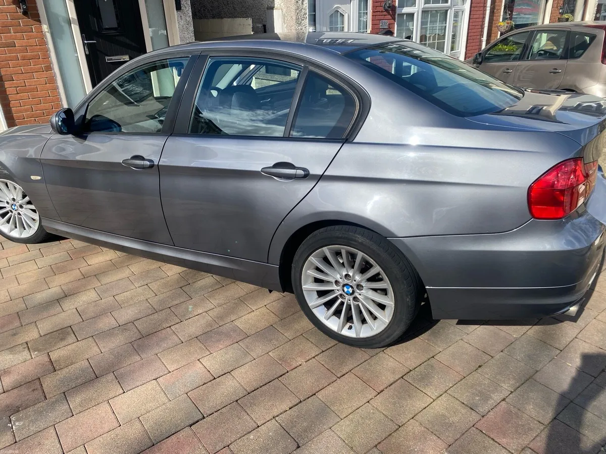 BMW 318D - Image 3