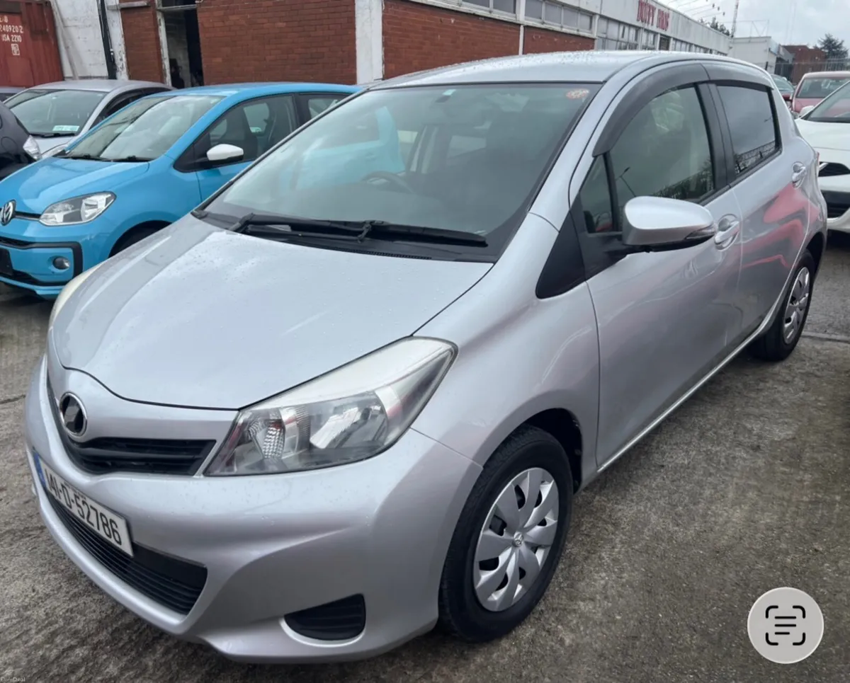 Toyota Vitz 2014 Automatic/immobilizer/ push start - Image 1