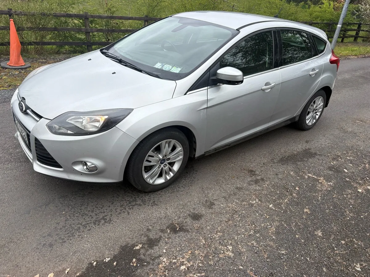 2014 Ford Focus Titanium New NCT 03/27 - Image 4