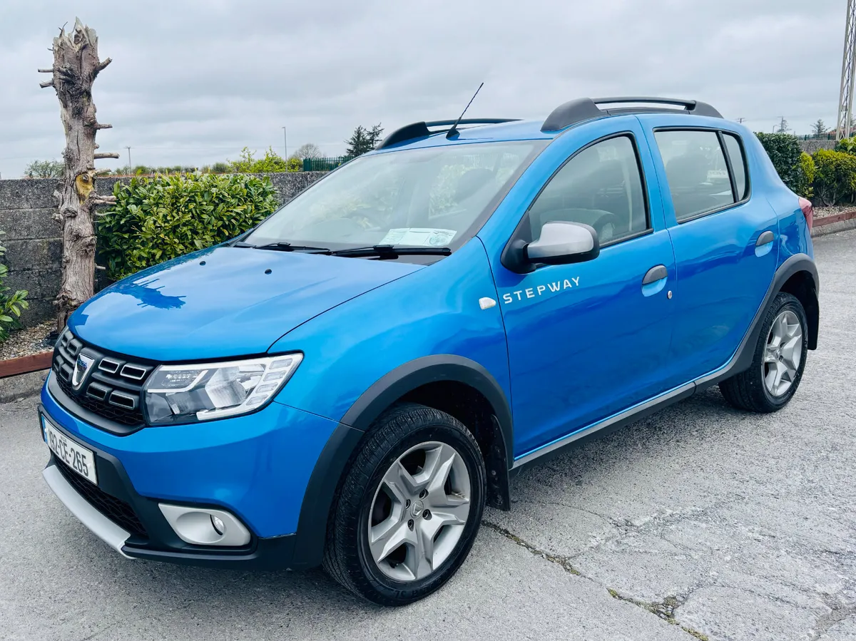 Dacia Sandero Stepway 2019 LOW KMS - Image 4