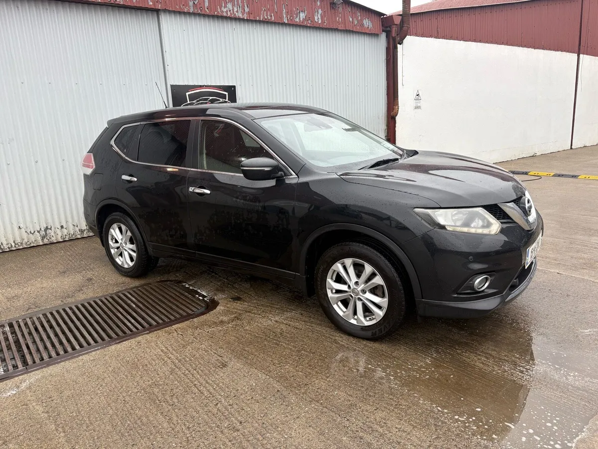 151 Nissan x-trail 7 seater - Image 2