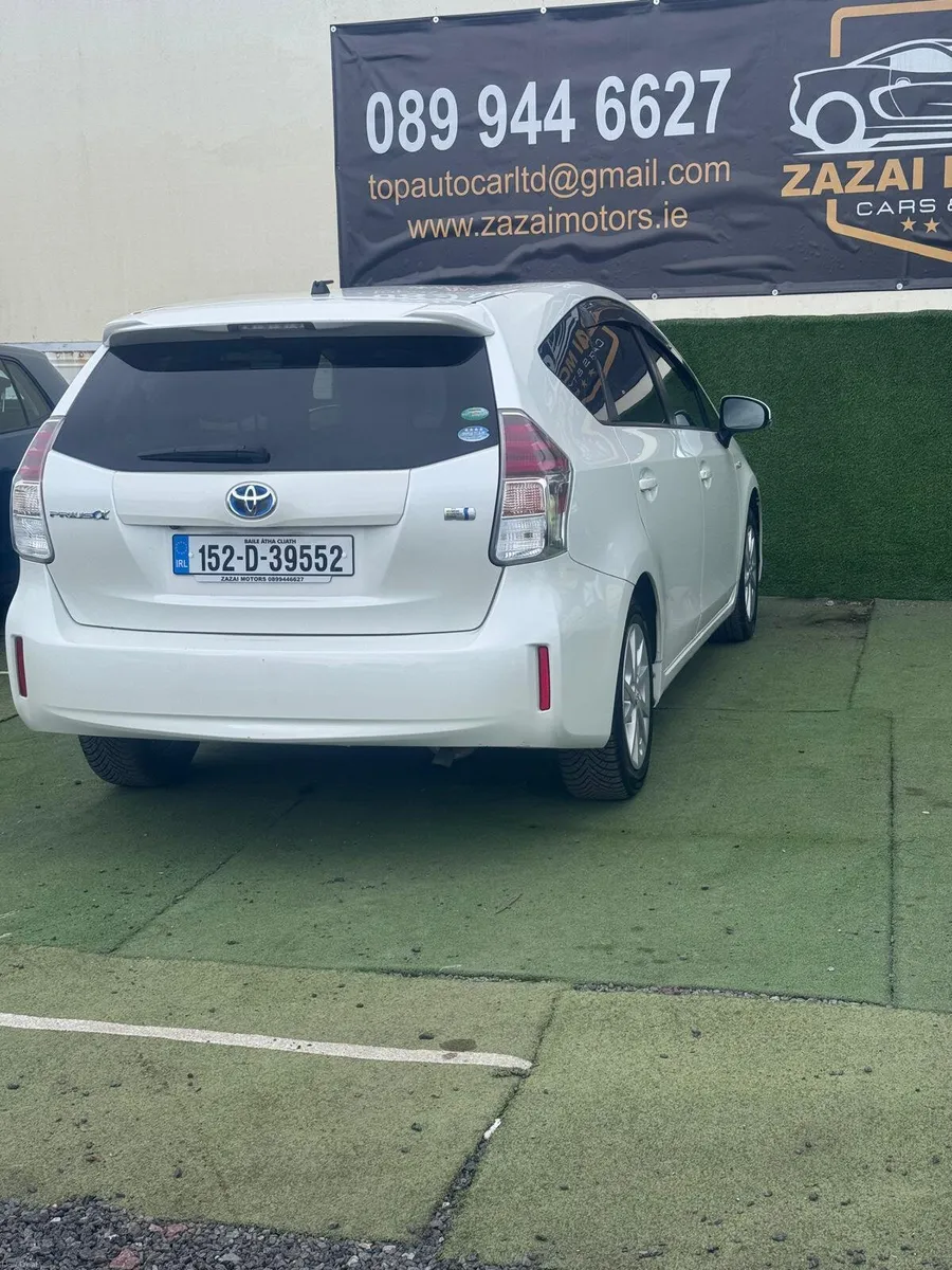 Toyota Prius 2015 - Image 4