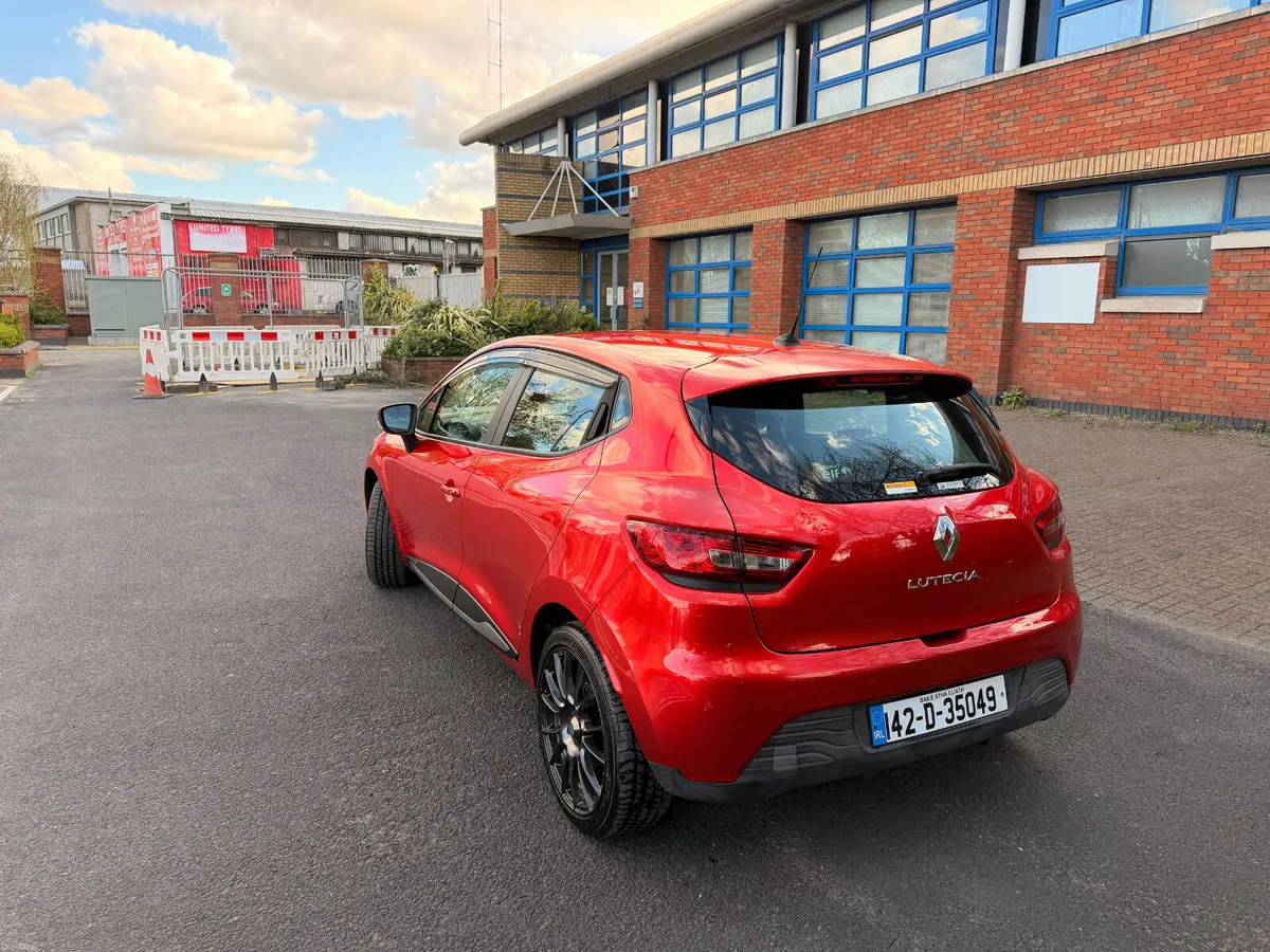 Renault Clio 2014 Automatic - Image 2
