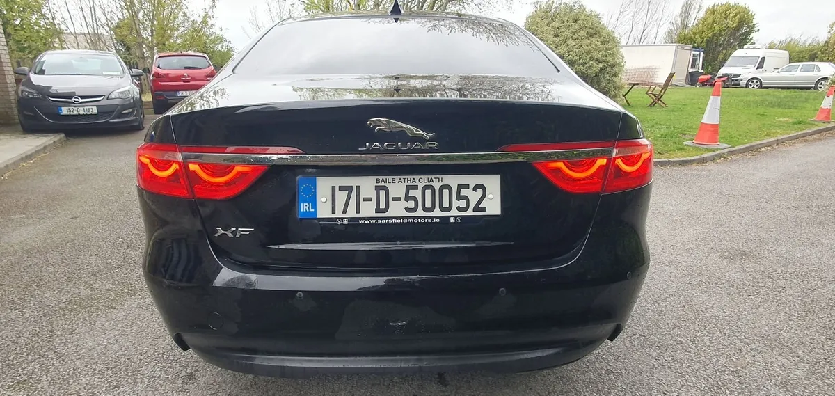 Jaguar XF 2017 automatic 2.0d - Image 4