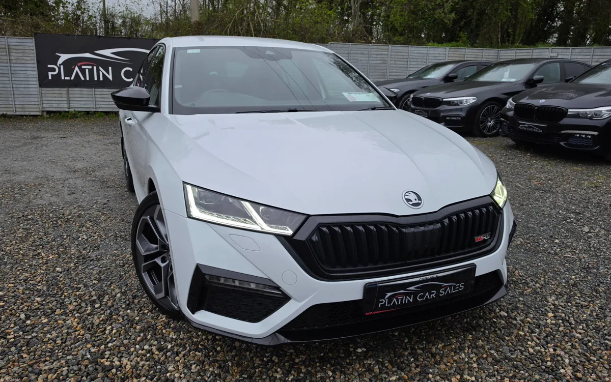 🔥 2022 Skoda Octavia VRS 2.0TDI 200HP Automatic - Image 3