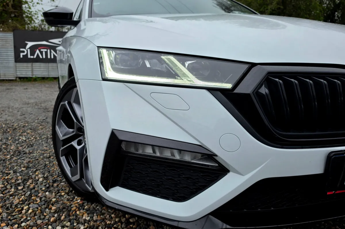 🔥 2022 Skoda Octavia VRS 2.0TDI 200HP Automatic - Image 4