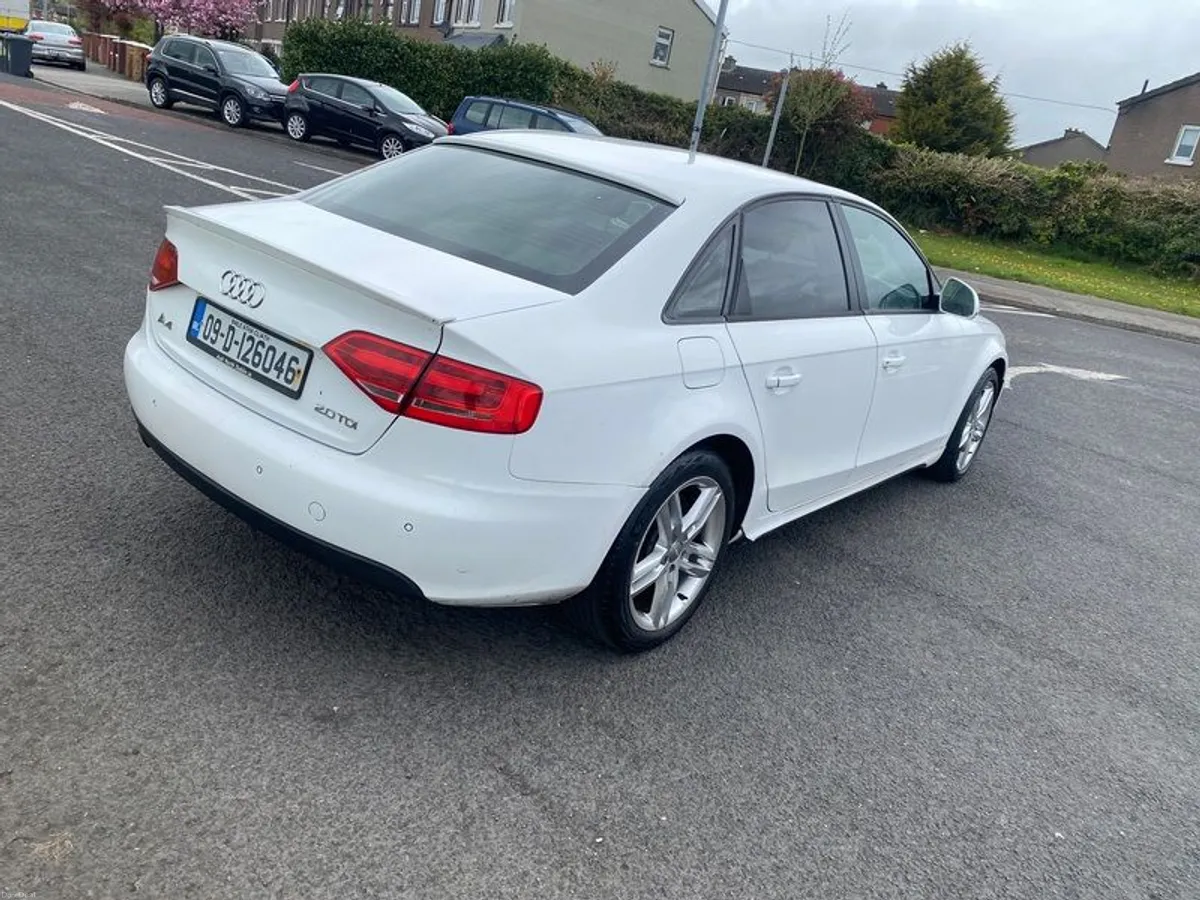 2009 Audi A4 - Image 4