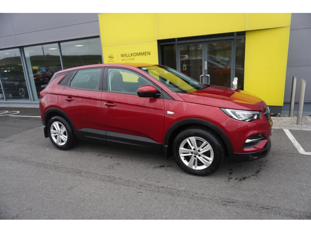 Opel Grandland X CUV-SC-1.2I 130PS PETROL 4DR - Image 1
