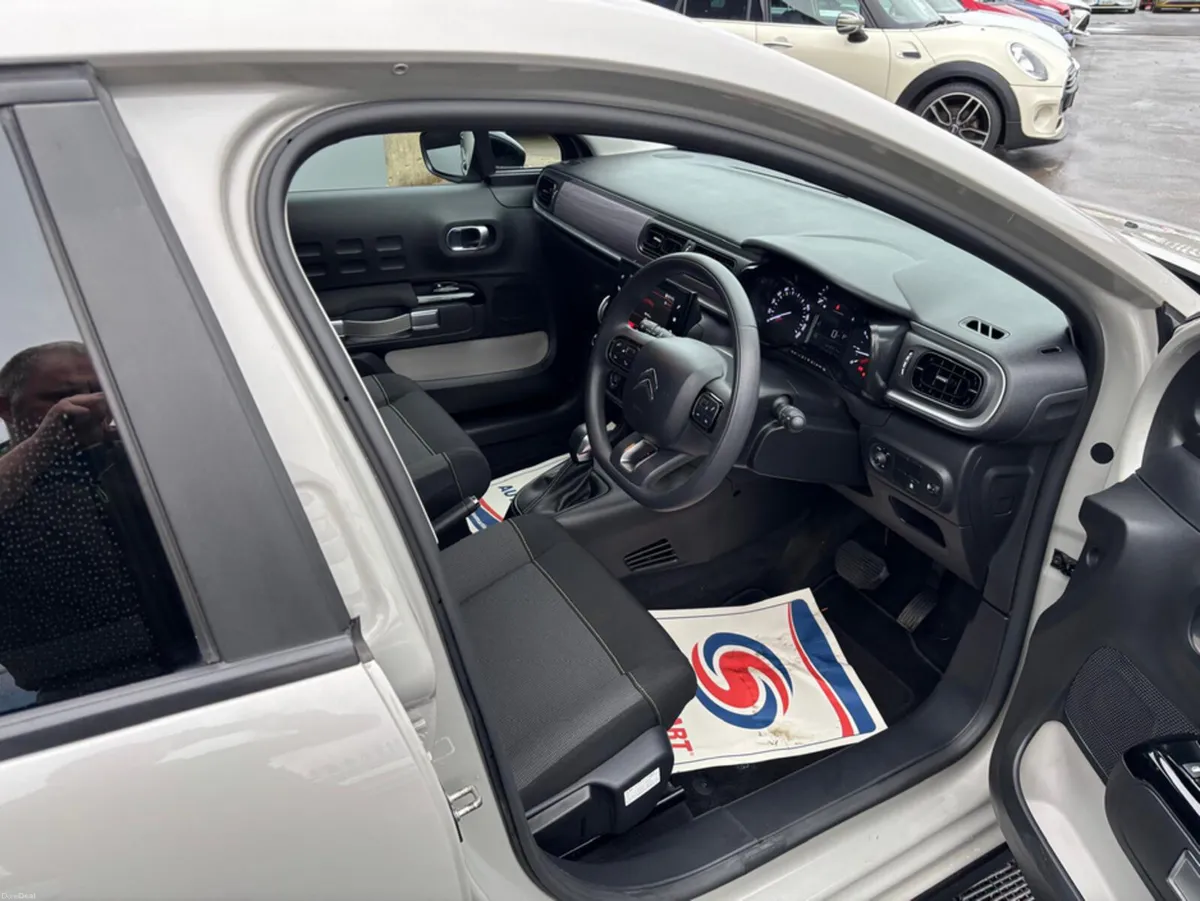 Citroen C3 Citroen C3 1.2 Petrol, auto - Image 4