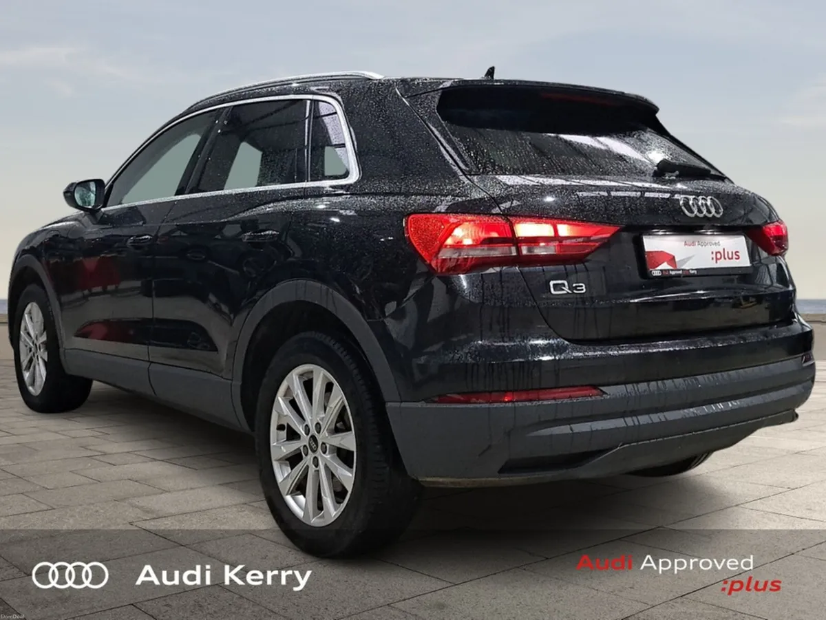 Audi Q3 Q3 45 TFSI E 245HP S-T SE - Image 5