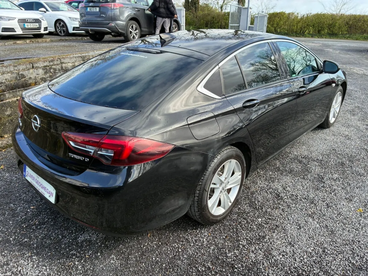 Opel Insignia GRAND SPORT ELITE 1.6 - Image 2