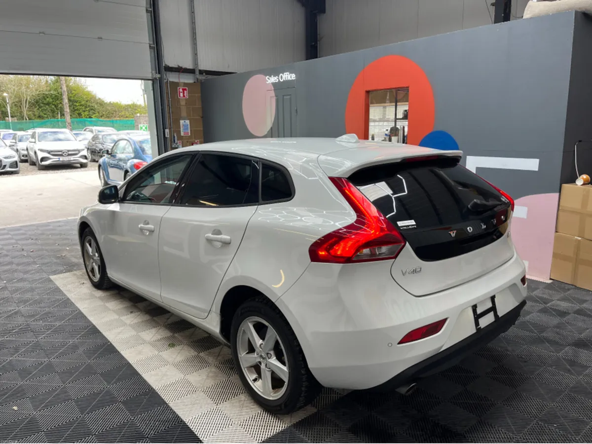Volvo V40 €14950 2016 VOLVO V40 2.0 AUTOMATIC / CR - Image 4