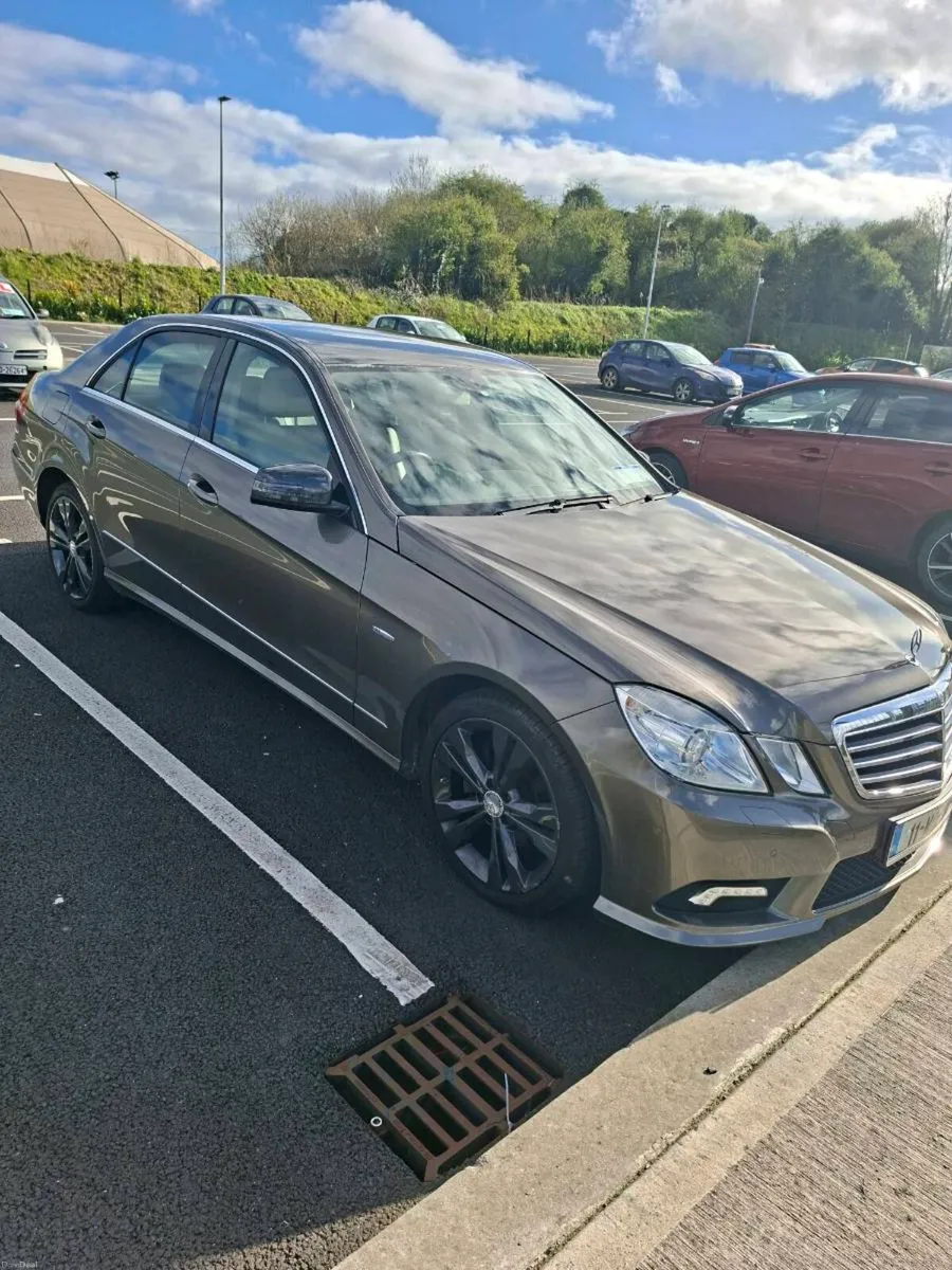 Mercedes e200 - Image 1