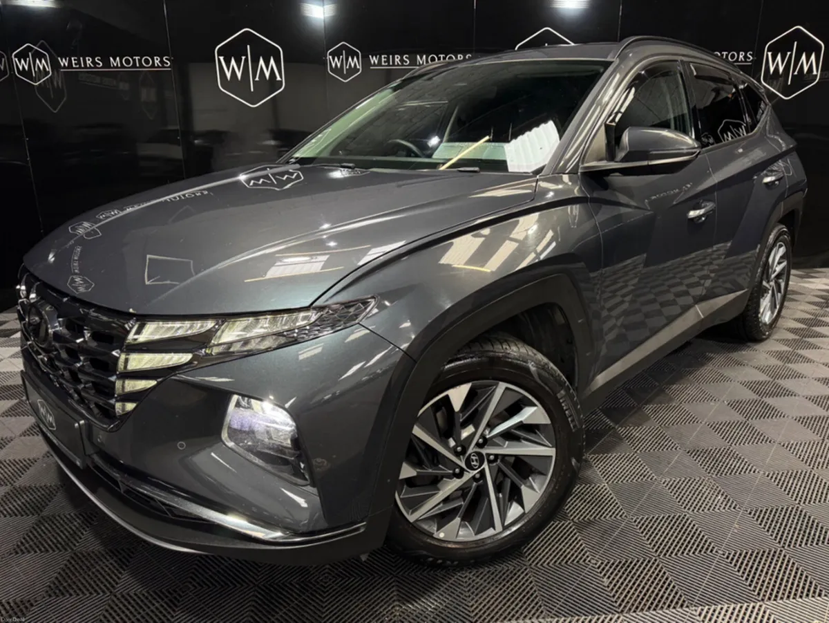 Hyundai Tucson EXECUTIVE PLUS DIESEL 5 5DR - Image 1