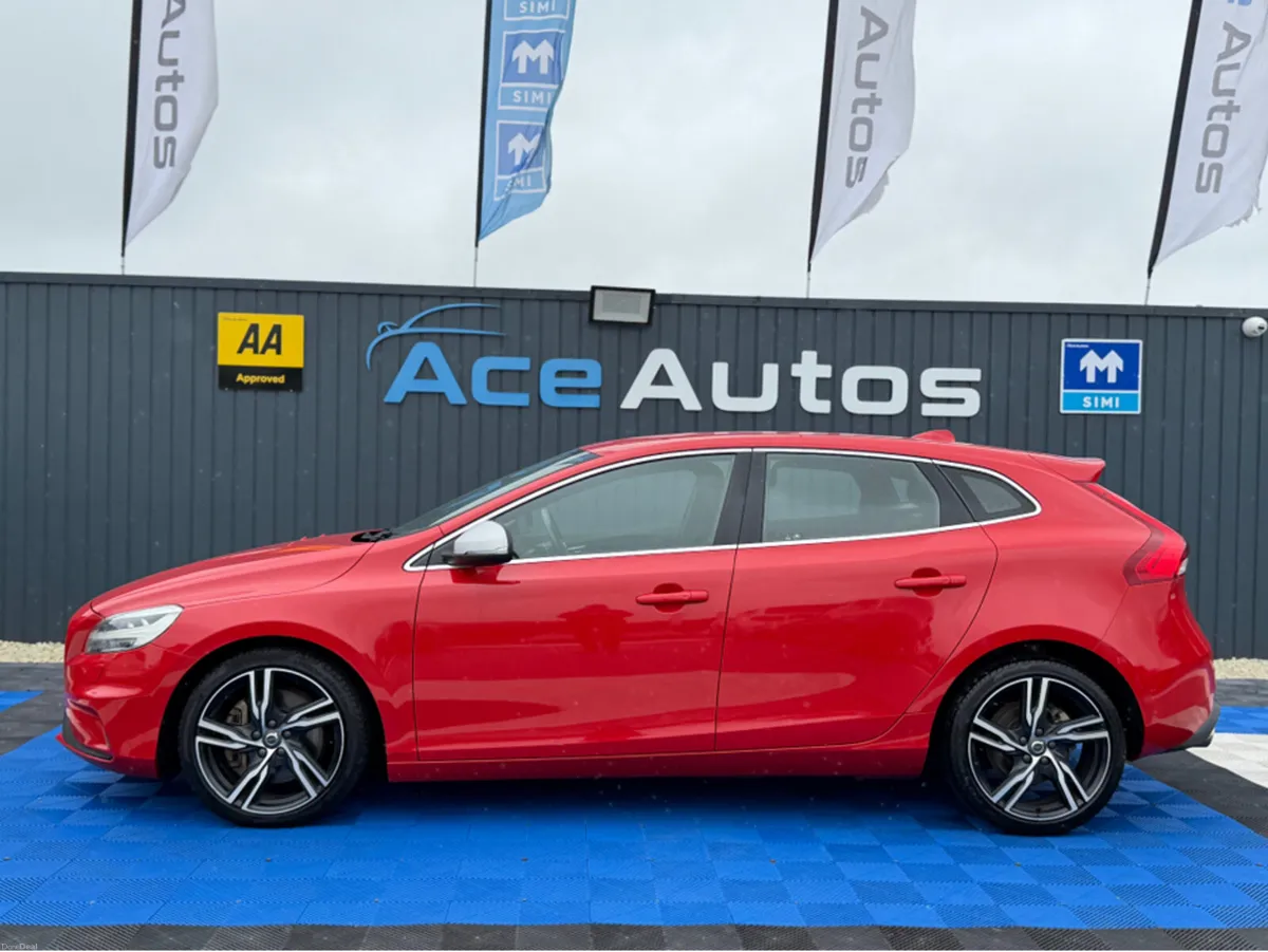 Volvo V40 D4 R-DESIGN - 2.0L DIESEL - AUTO - 12M W - Image 4