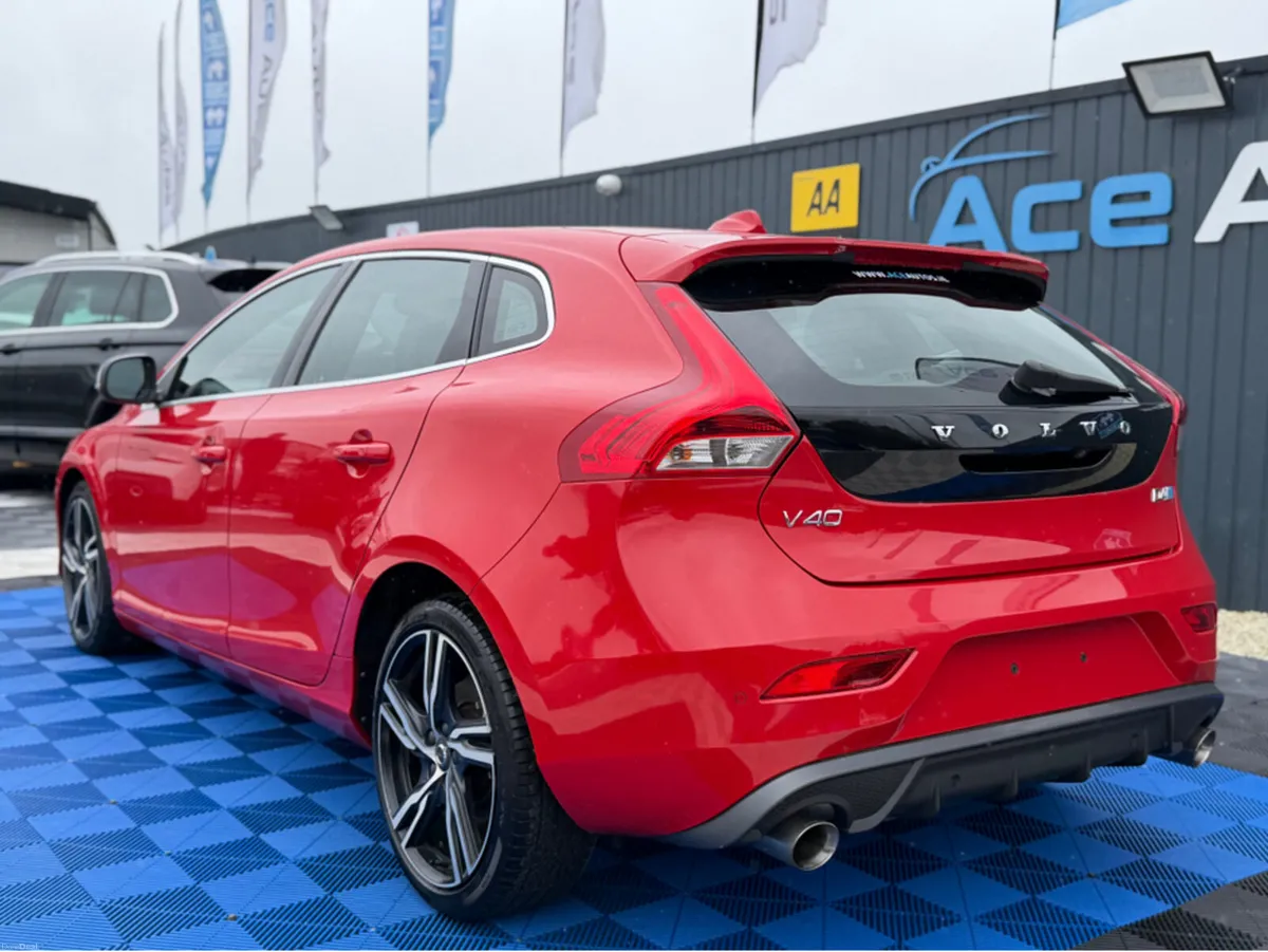 Volvo V40 D4 R-DESIGN - 2.0L DIESEL - AUTO - 12M W - Image 5