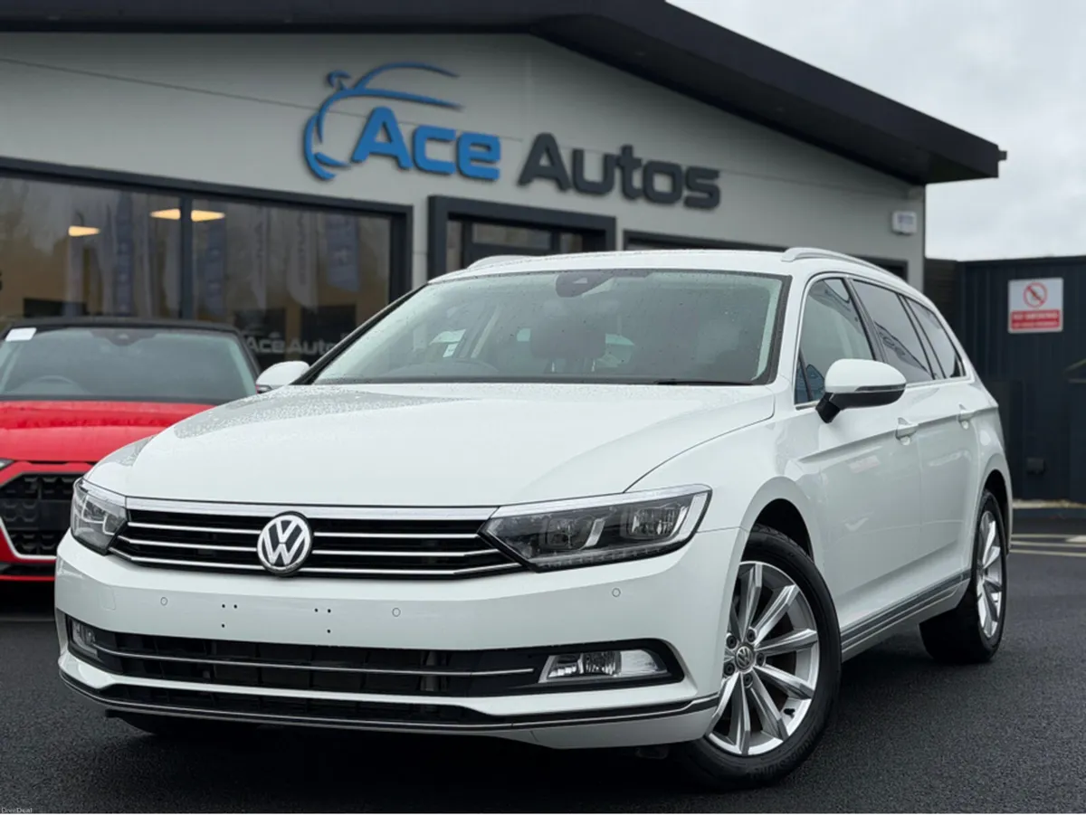 Volkswagen Passat HIGHLINE - 2.0L DIESEL - AUTO - - Image 1