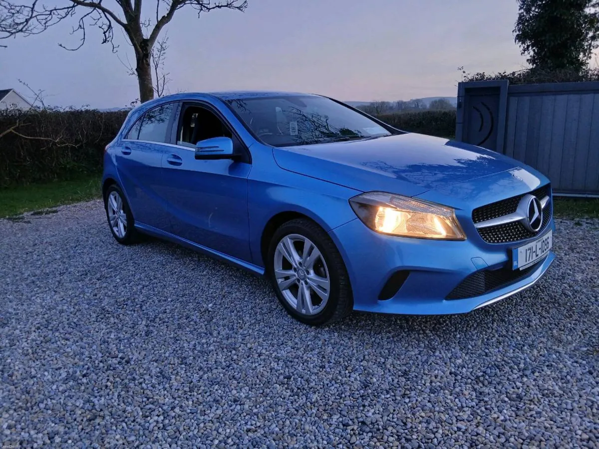 MERCEDES A180D URBAN 1.5 DIESEL - Image 1