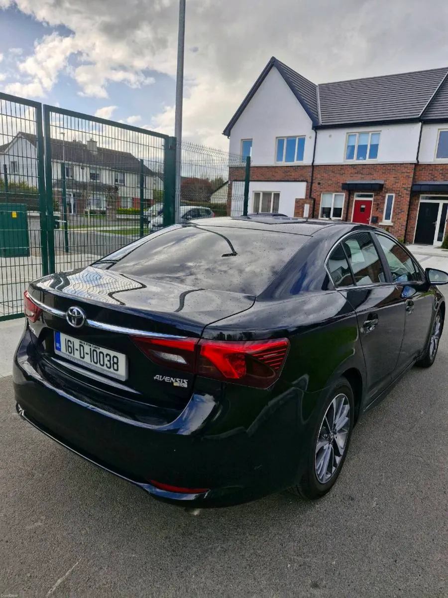 Toyota Avensis 2016 1.6diesel low km - Image 3
