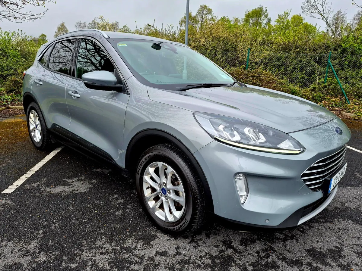 2023 FORD KUGA PHEV TITANIUM HYBRID - Image 3