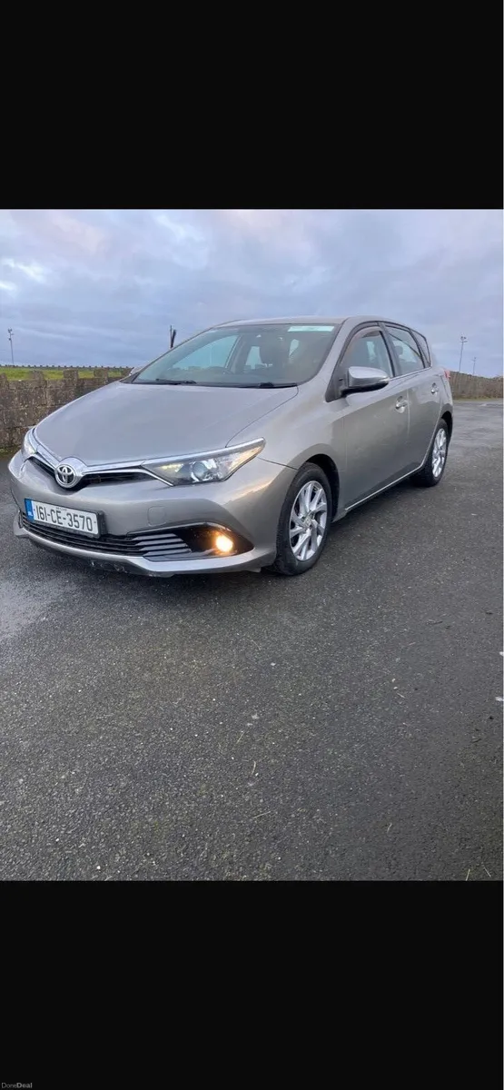 Toyota Auris - Image 1