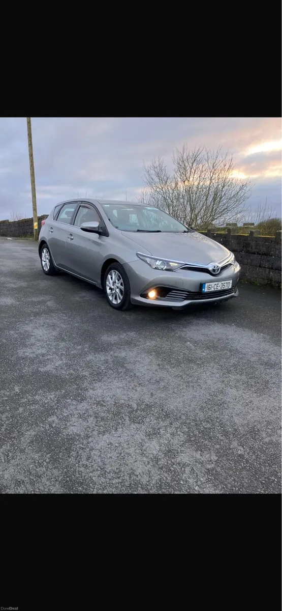Toyota Auris - Image 2