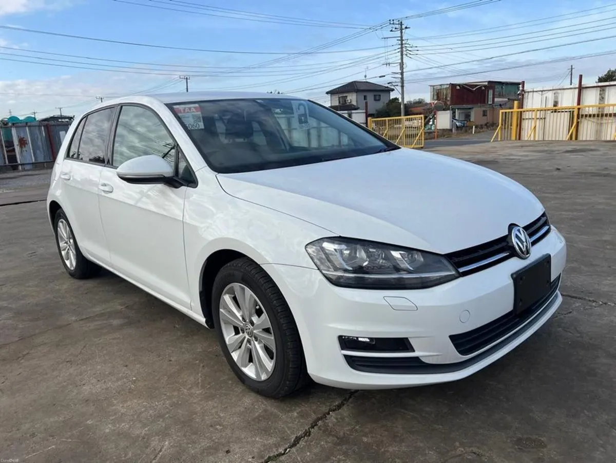 Volkswagen Golf TSI Comfort Line Blue Motion - Image 1