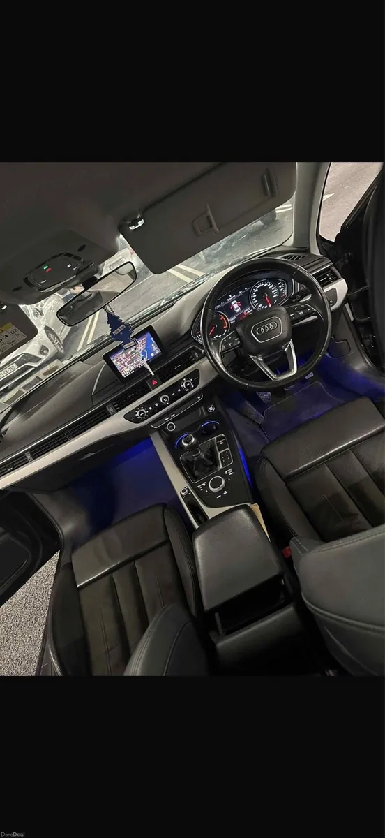 Audi A4 2017 - Image 2